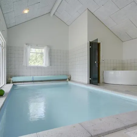 Casa de Férias Lottje - 300m From The Sea In Lolland- Falster And Mon By Interhome *