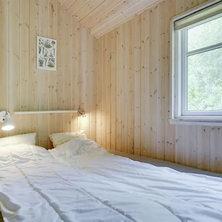 Lottje - 300m From The Sea By Interhome * Rødby